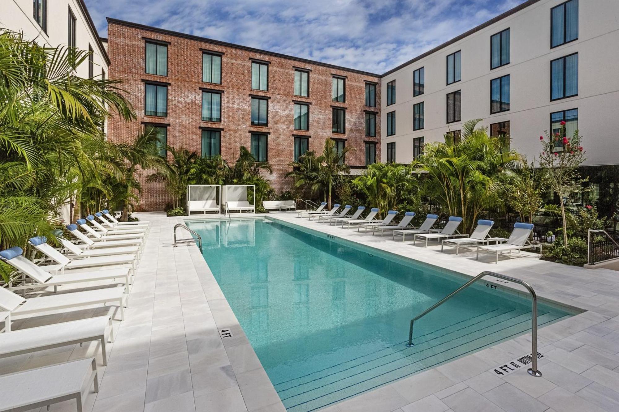 Hotel Haya แทมปา ภายนอก รูปภาพ